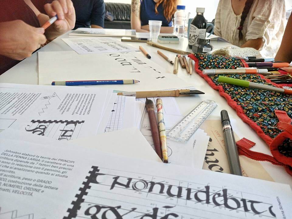 Spazio010_workshop_calligrafia il foundational_19731891_1960970777253229_6645757183544099189_n